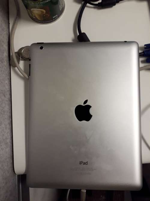 Apple iPad - 9.7inch - 4th Generation - 32GB GIVE-AWAY!!!!